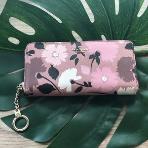 Kate Spade zipped wallet